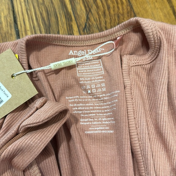 NWT Angel Dear modal rib ruffle bum 2 way zipper mauve Pink footie size 0/3 - Picture 5 of 5